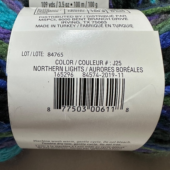Loops & Thread Charisma YARN Northern Lights Color Set of 2 NEW - Picture 4 of 5